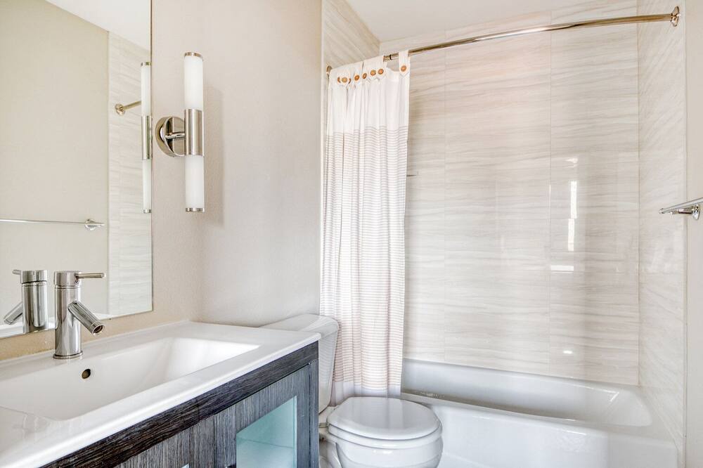 Photo of Bathroom in Capitol Hill