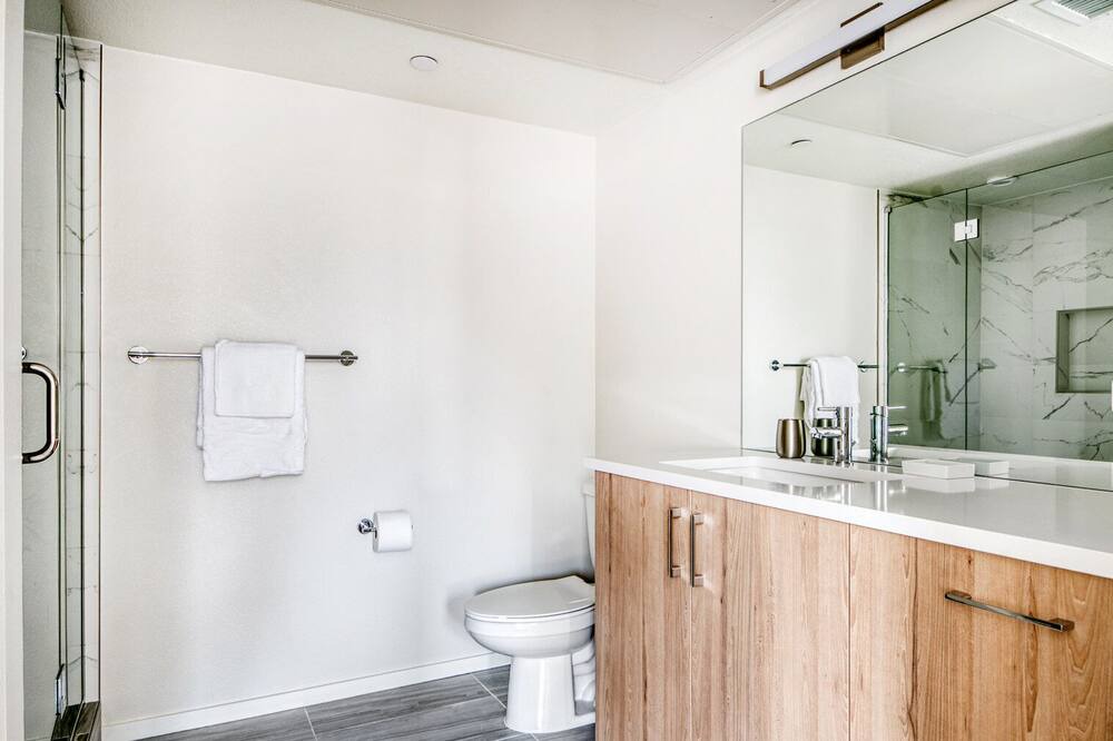 Photo of Bathroom in University Park