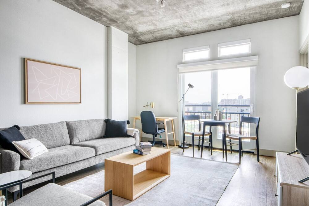 Photo of Livingroom in Ballpark