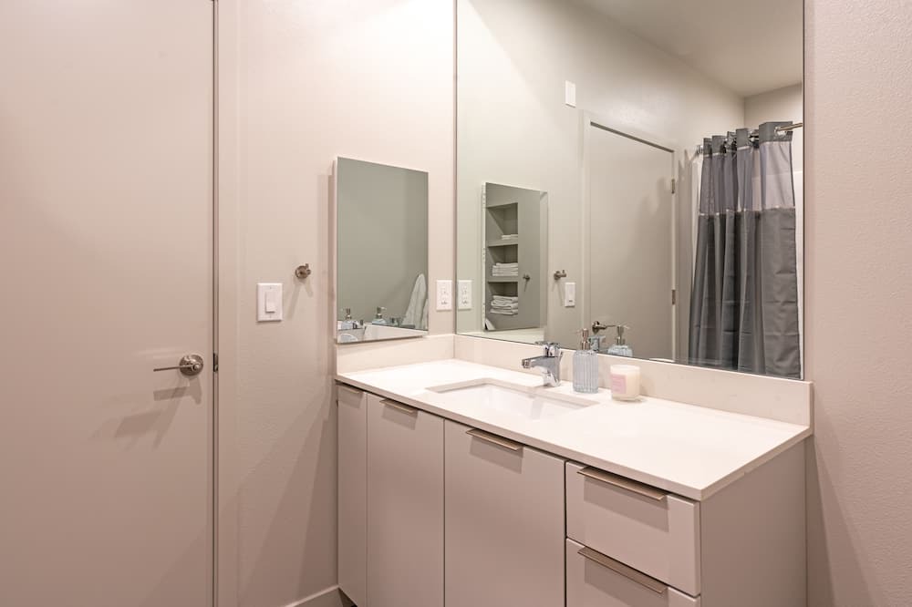 Photo of Bathroom in Reno/Tahoe Airport