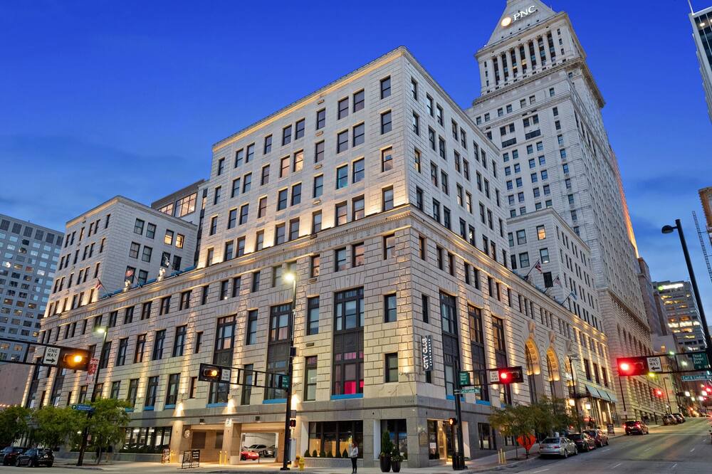 Photo of Others in Downtown Cincinnati