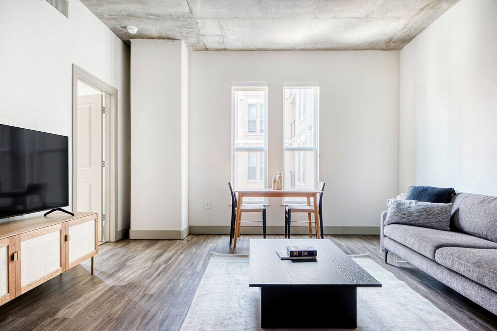 Photo of Livingroom in Ballpark
