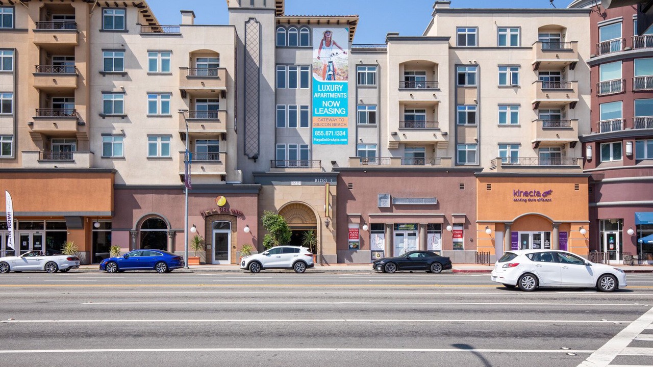 Photo of Others in Los Angeles