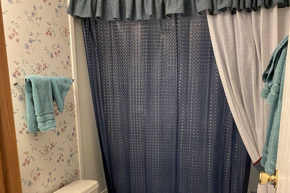 Photo of Bathroom in Harper
