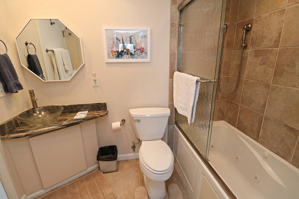 Photo of Bathroom in Crescent Beach