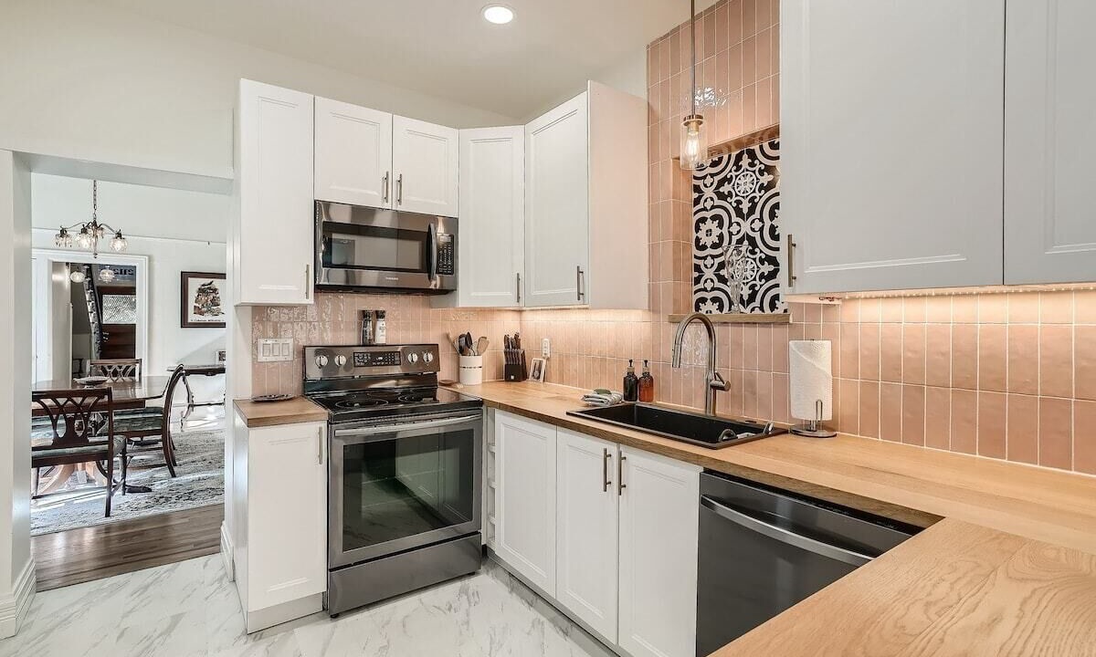Photo of Kitchen in Five Points
