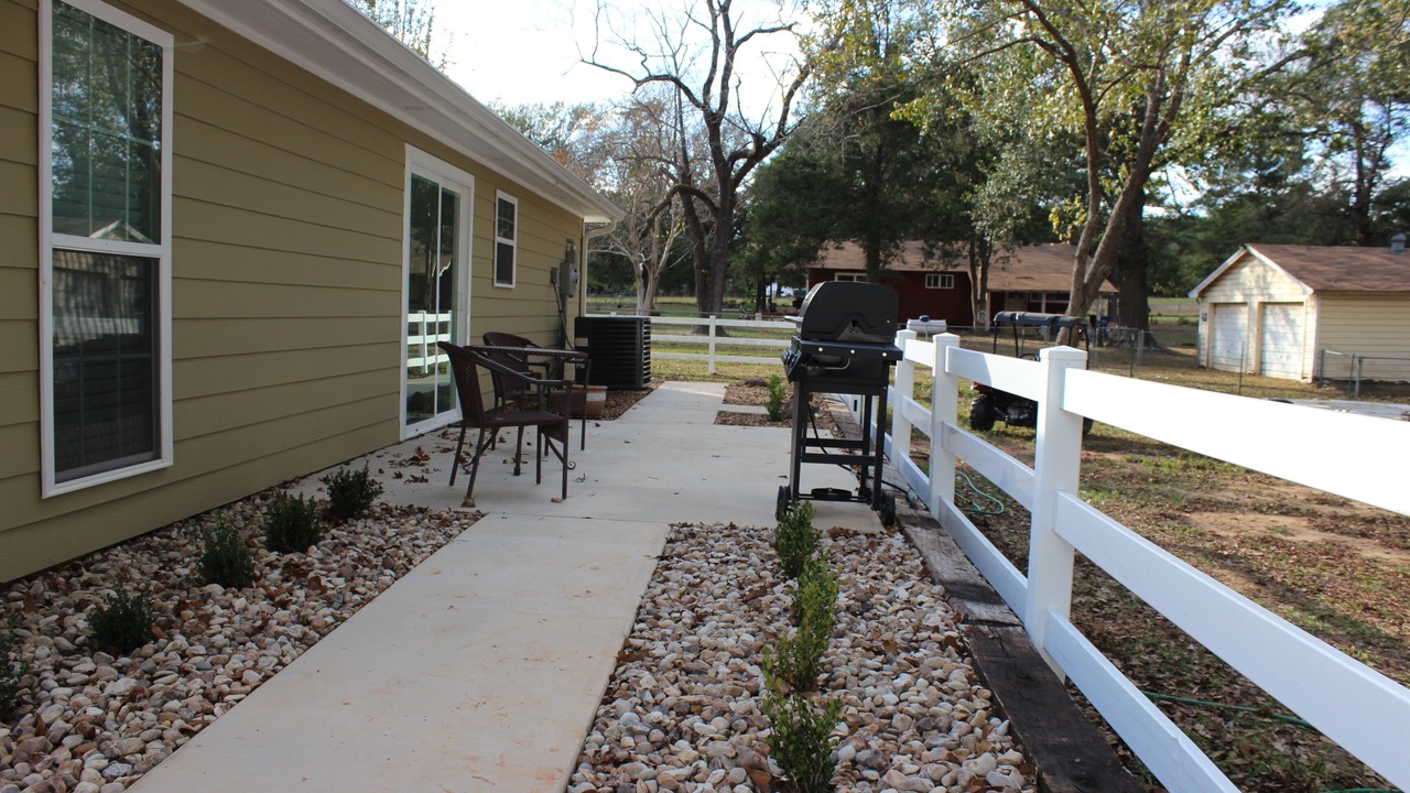 Photo of Outdoor in Crockett