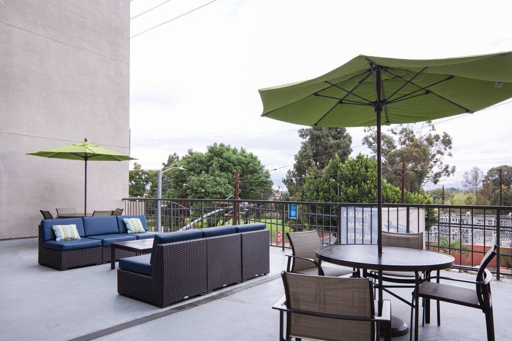 Photo of Patio Balcony in Los Feliz
