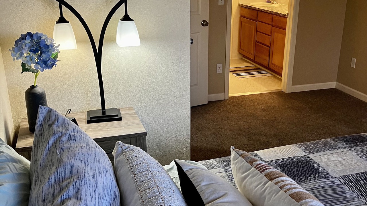Photo of Livingroom in Glenwood Grove - North Iris