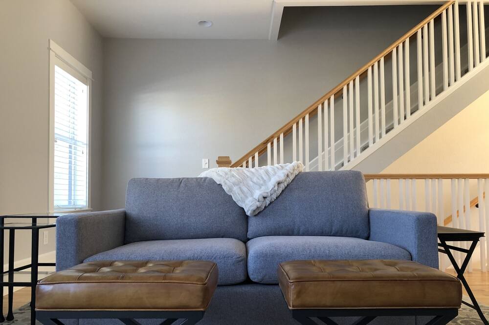 Photo of Livingroom in Louisville