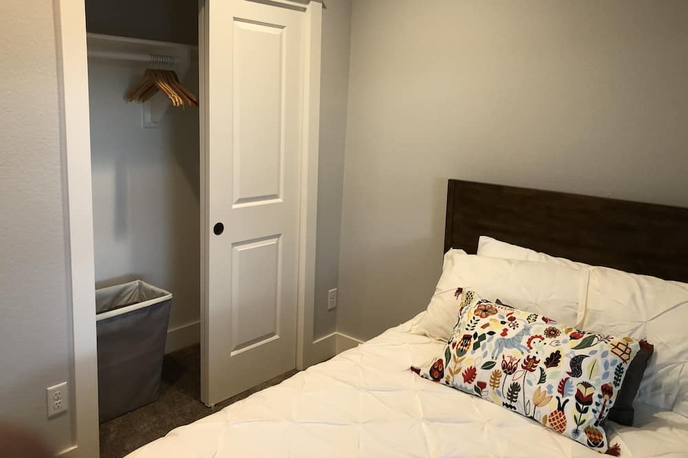Photo of Bedroom in Louisville