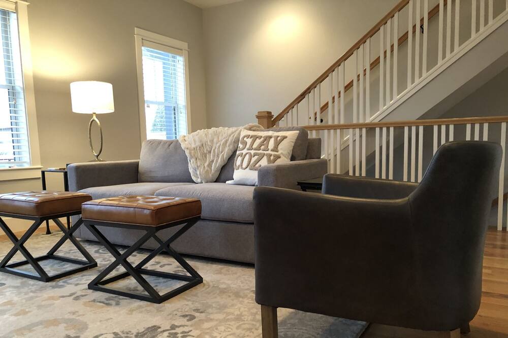 Photo of Livingroom in Louisville