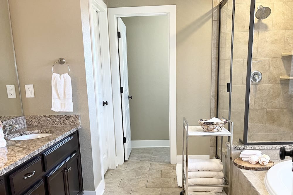 Photo of Bathroom in Parker
