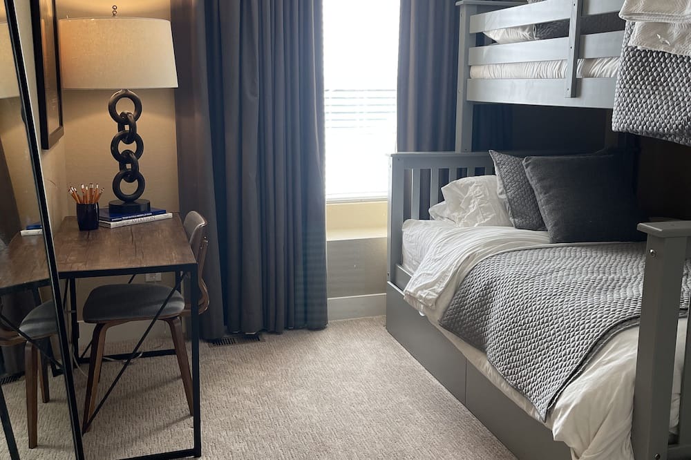 Photo of Bedroom in Parker