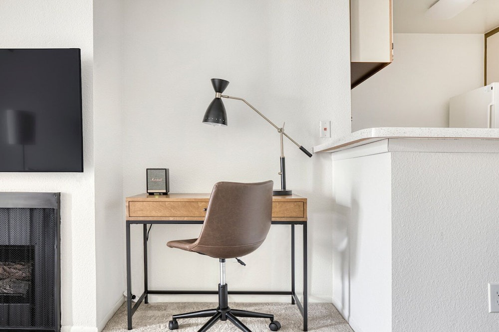 Photo of Bedroom in Los Feliz