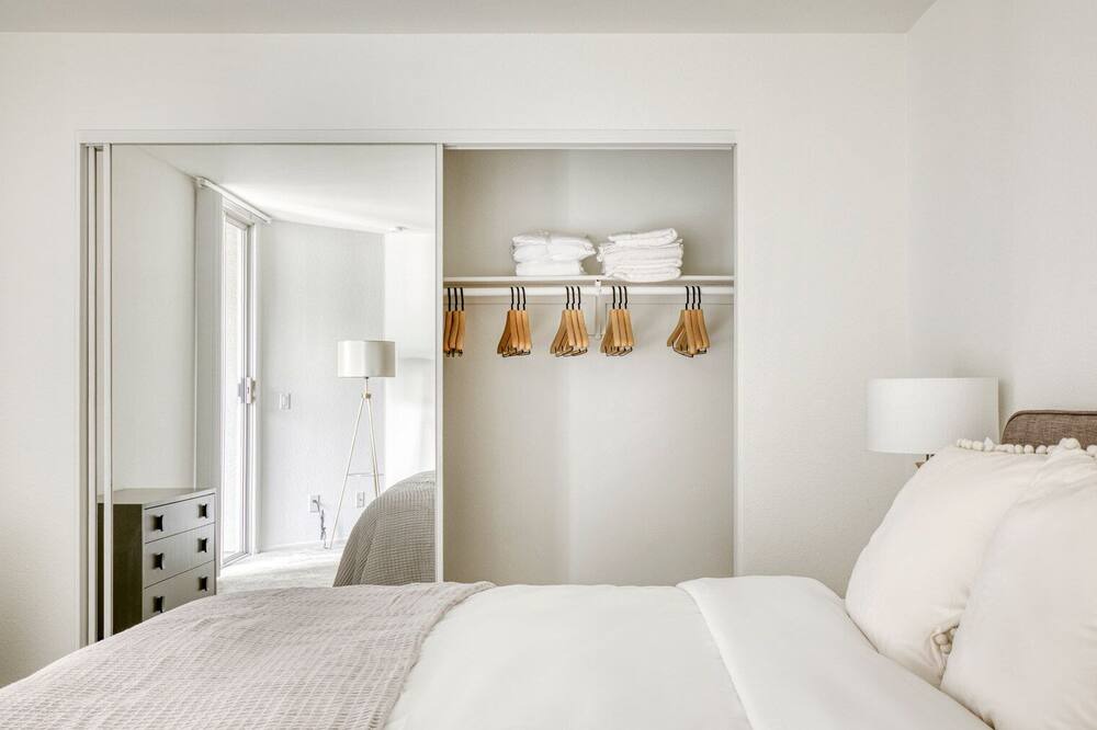 Photo of Bedroom in Los Feliz