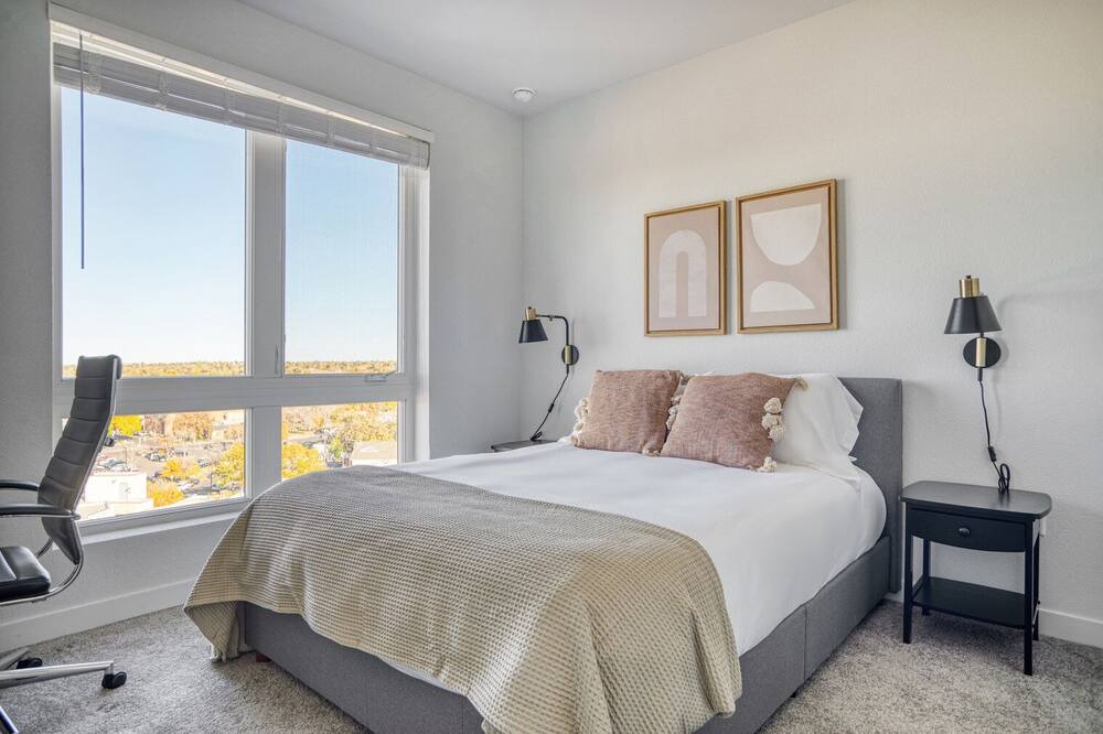 Photo of Bedroom in Five Points