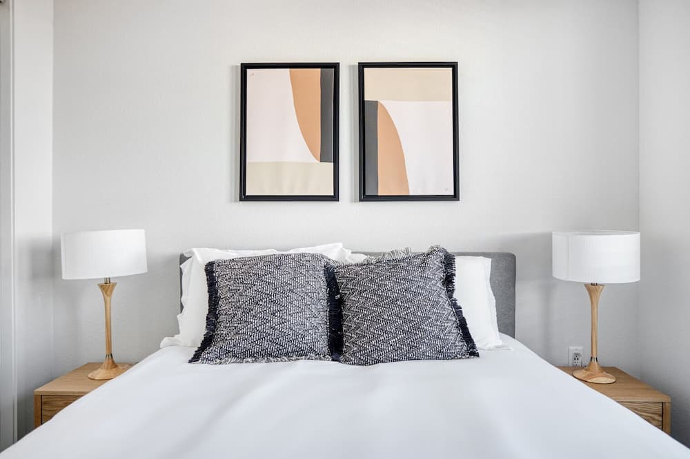 Photo of Bedroom in Five Points