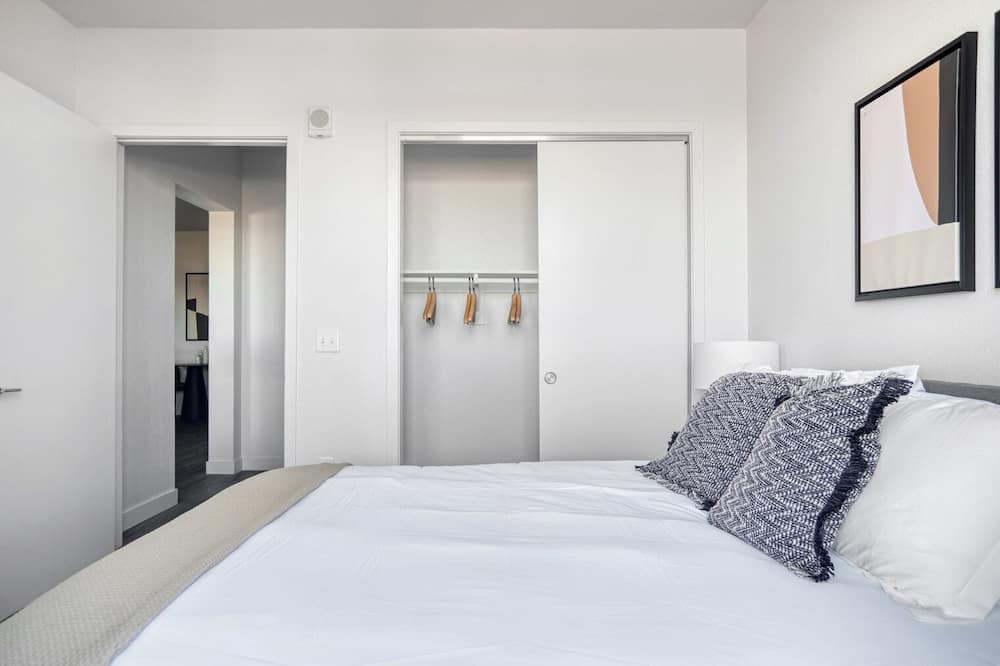 Photo of Bedroom in Five Points