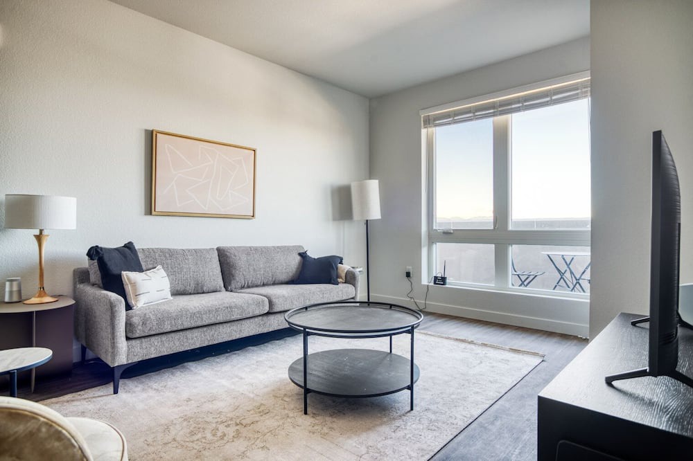 Photo of Livingroom in Five Points