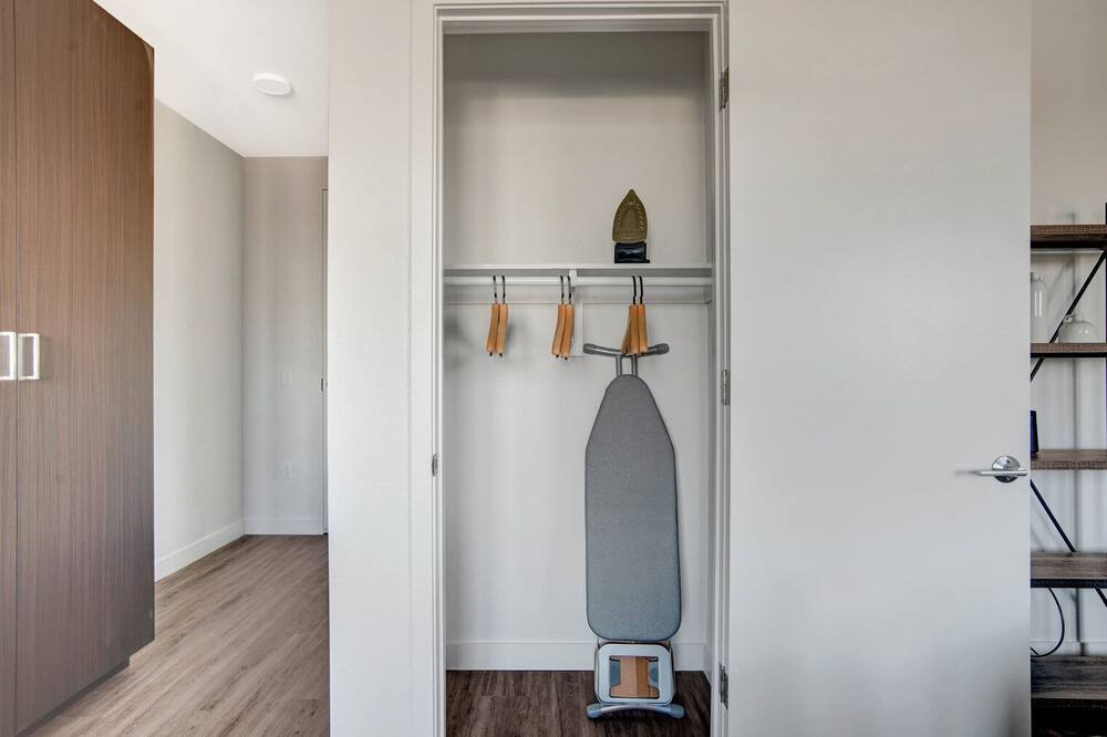 Photo of Bedroom in Five Points