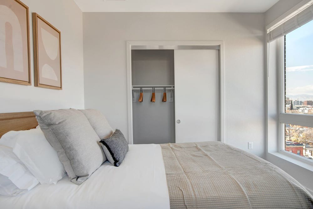 Photo of Bedroom in Five Points