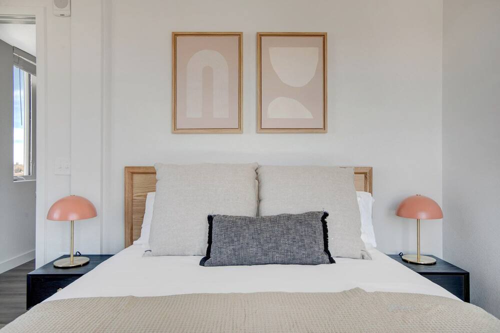 Photo of Bedroom in Five Points