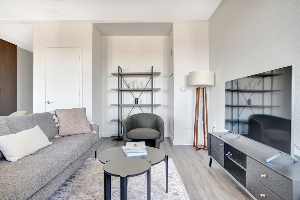 Photo of Livingroom in Five Points