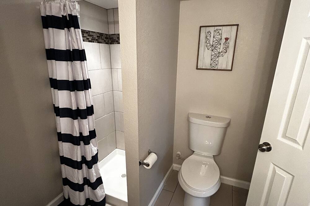 Photo of Bathroom in Ken Caryl