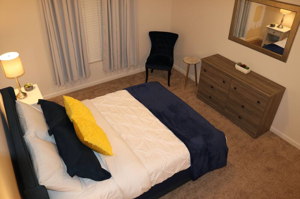 Photo of Bedroom in Southmoor Park