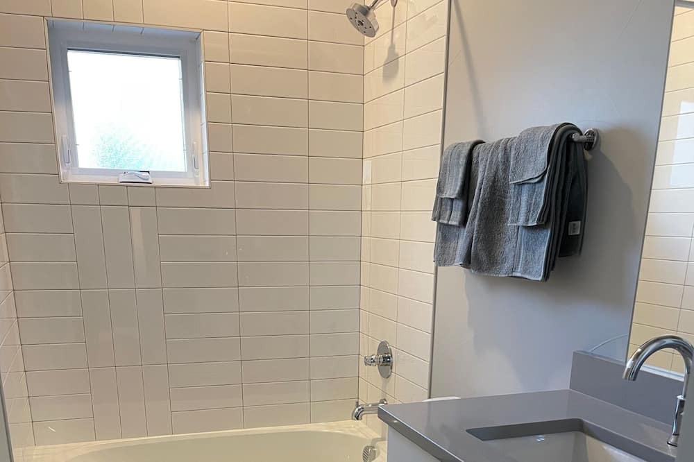 Photo of Bathroom in Northeast Park Hill