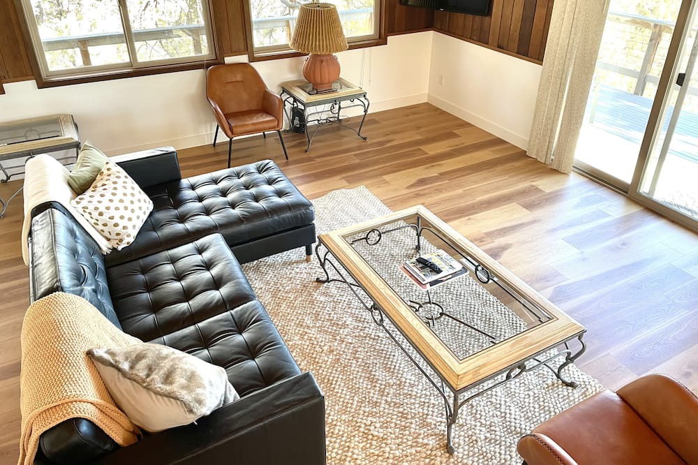 Photo of Livingroom in Kings Valley