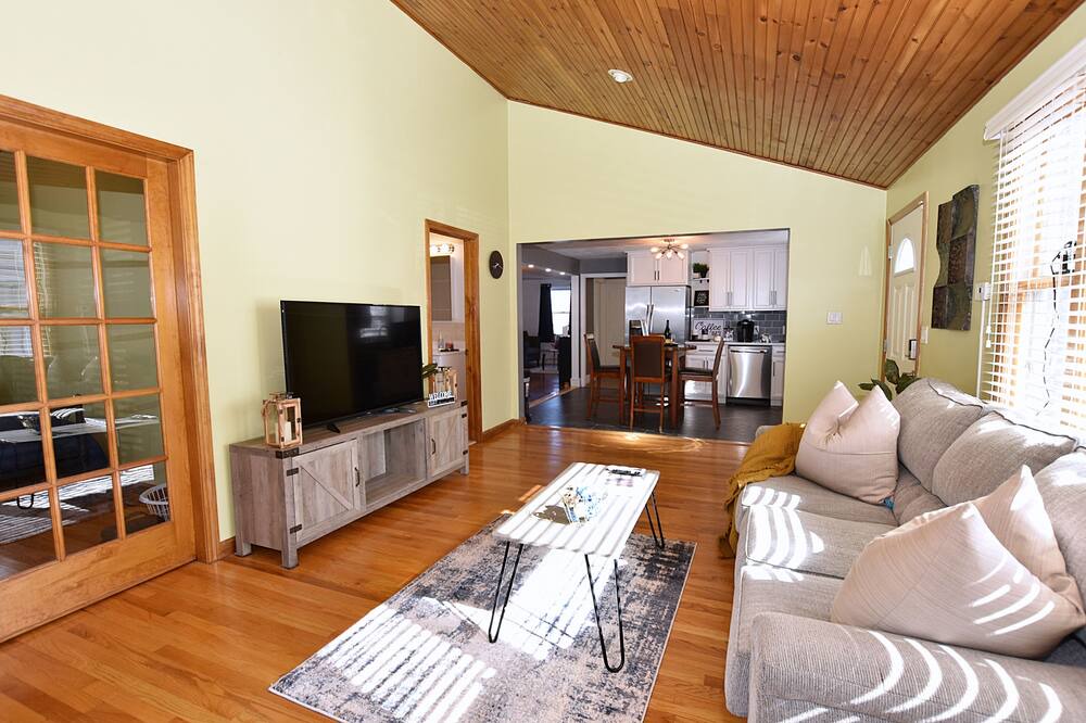 Photo of Livingroom in Pawtucket