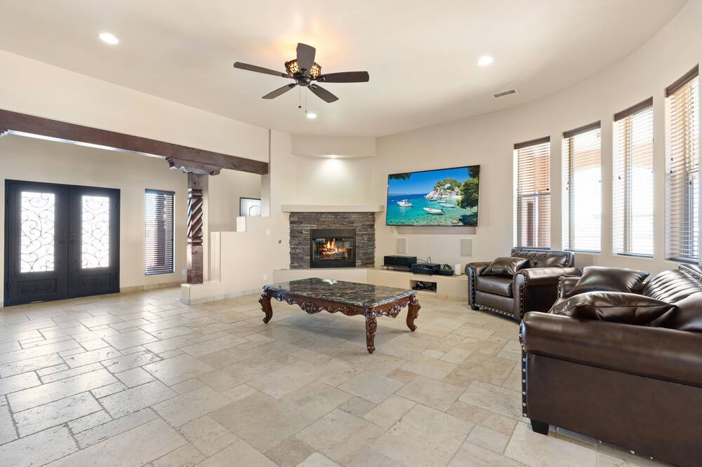 Photo of Livingroom in Westside