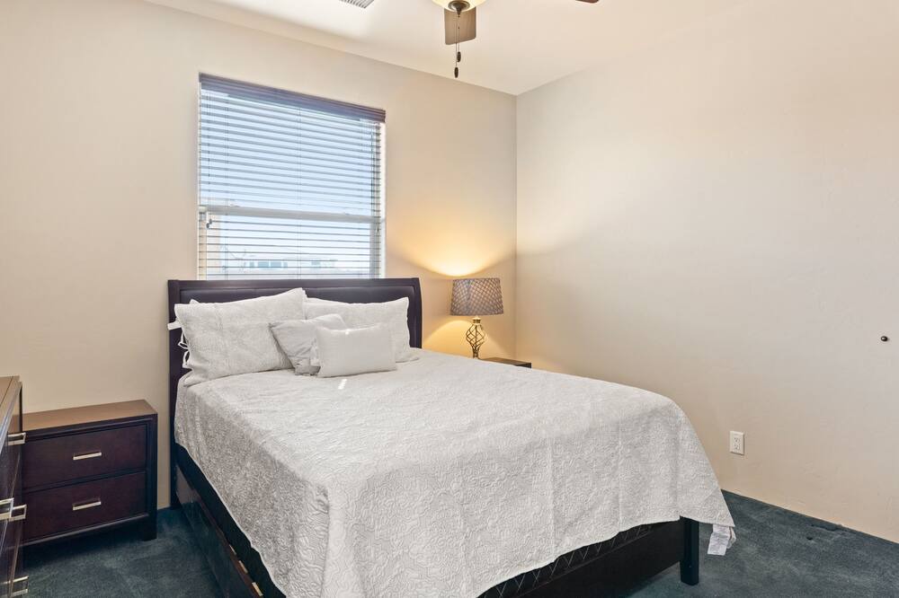 Photo of Bedroom in Westside