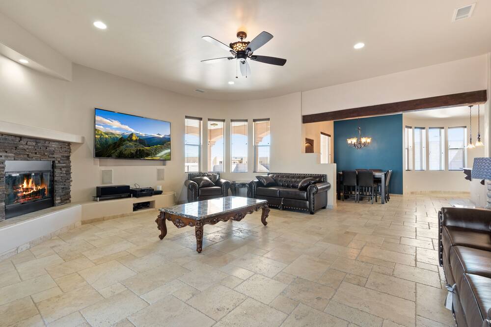 Photo of Livingroom in Westside