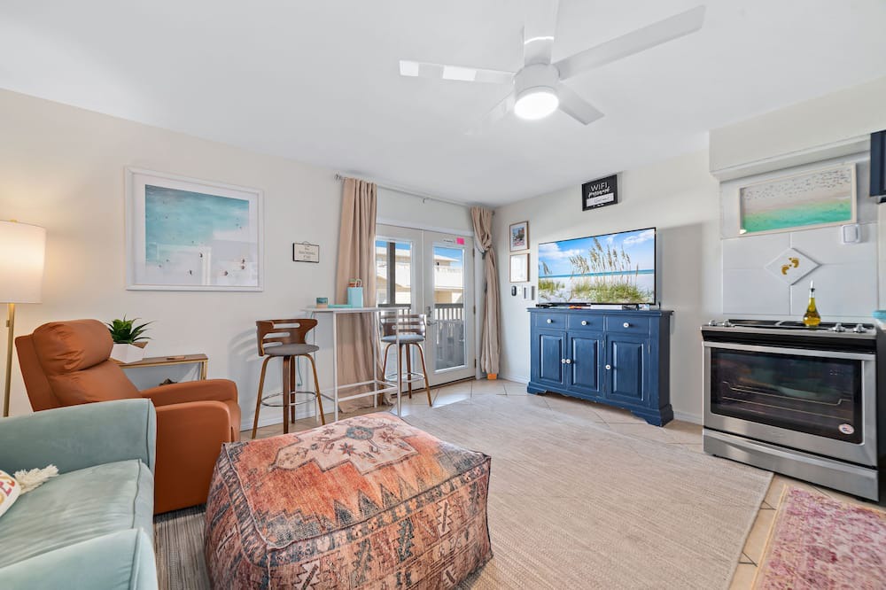 Photo of Livingroom in Gulf Shores