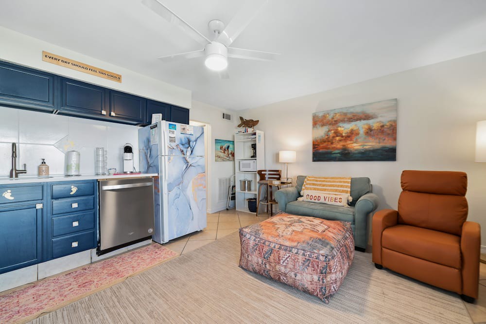 Photo of Bedroom in Gulf Shores