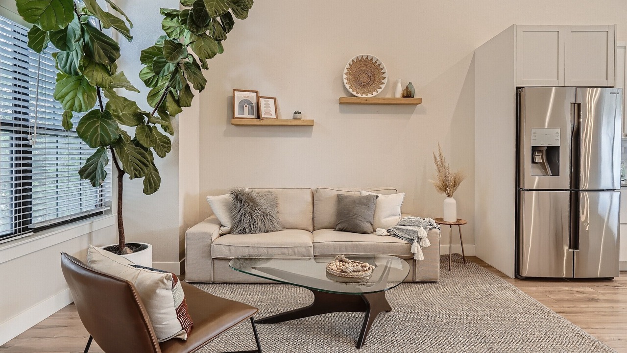 Photo of Livingroom in South Westminster