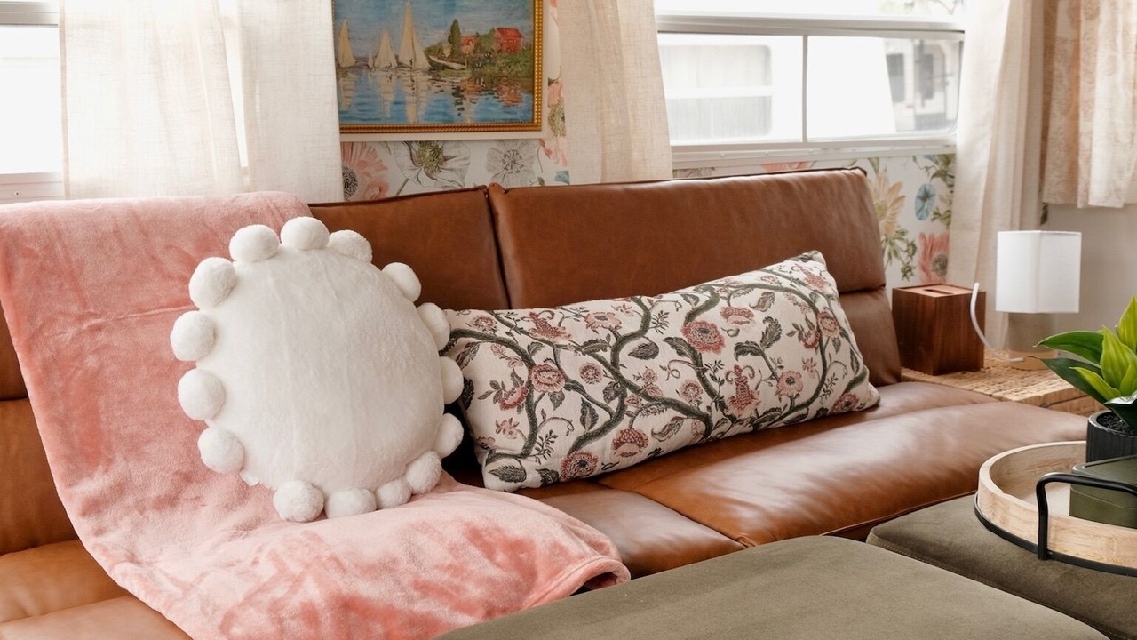 Photo of Livingroom in Leeds