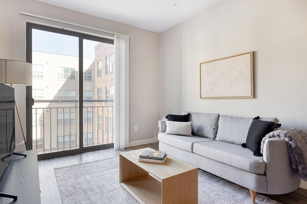 Photo of Livingroom in Uptown