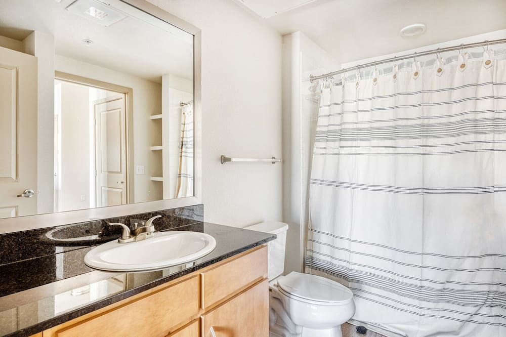 Photo of Bathroom in West Colfax
