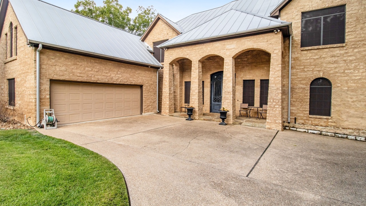 Photo of Outdoor in Apache Shores