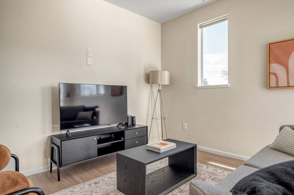 Photo of Livingroom in University Park