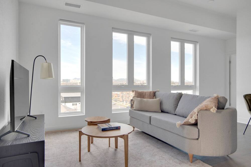 Photo of Livingroom in West Colfax