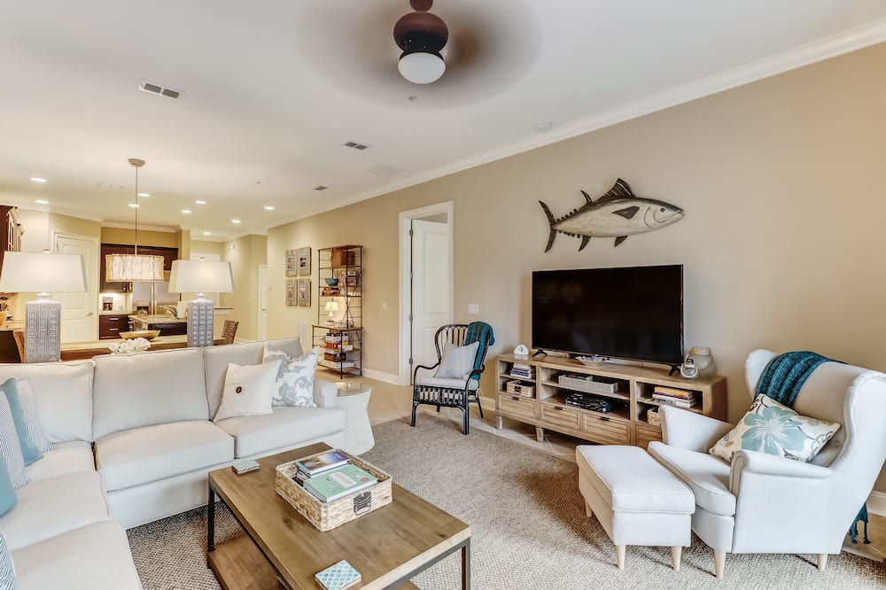 Photo of Bedroom in Amelia City