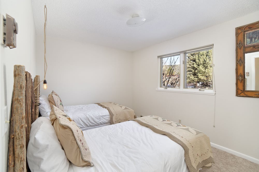 Photo of Bedroom in Carbondale