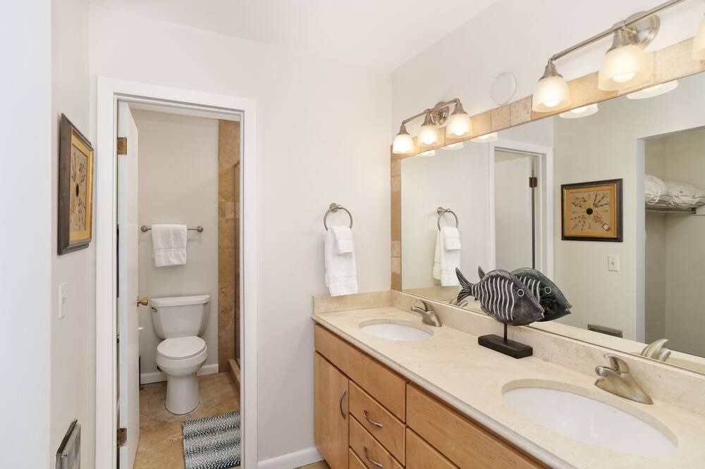 Photo of Bathroom in Carbondale