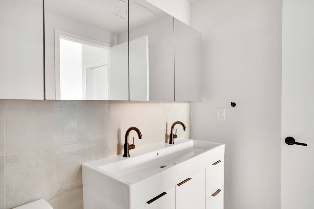 Photo of Bathroom in City Park West
