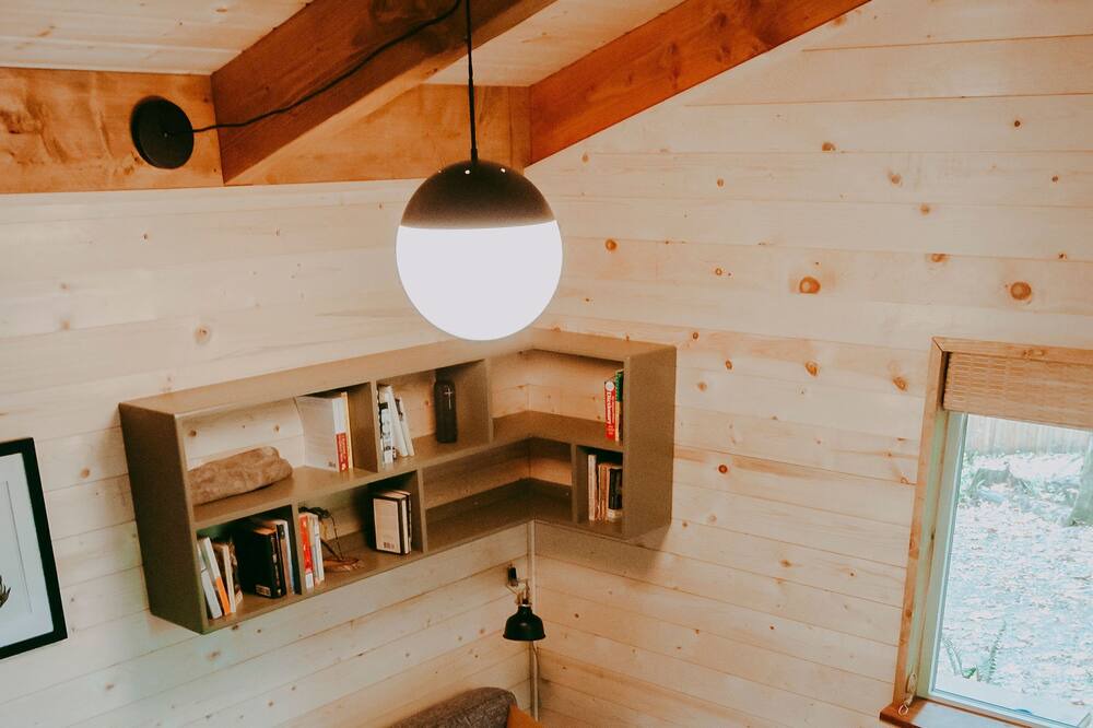 Photo of Livingroom in Gold Bar